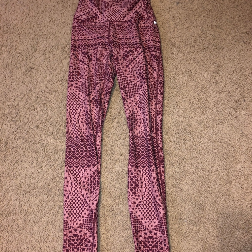 Pink fabletics leggings